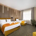 Allora 4* בודפשט
