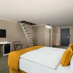 Hotel Allora
